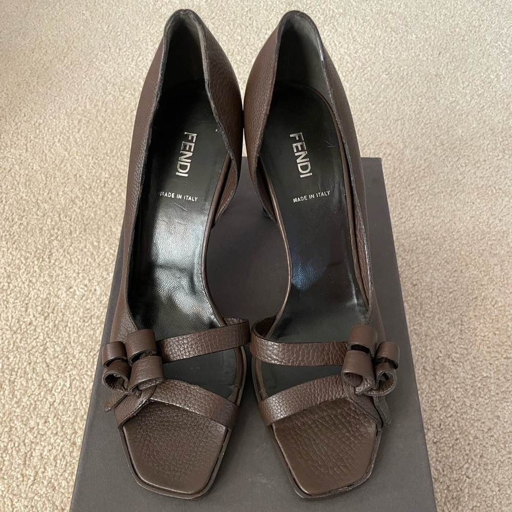 Fendi Vintage, Never Worn Brown Leather Heels
